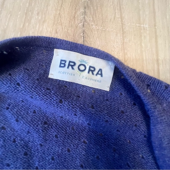 Brora Scottish 100% Cashmere Cardigan – Luxuriously Soft in Rich Blue - Picture 3 of 6